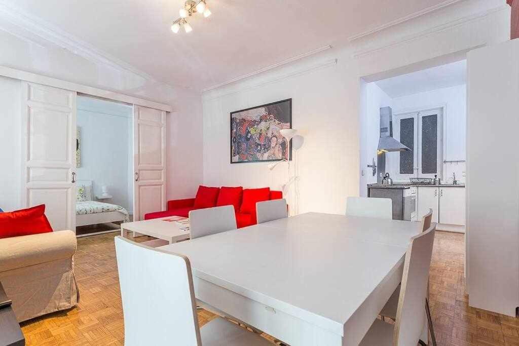 Appartamento Piso confortable y céntrico Madrid Esterno foto