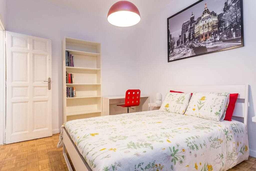 Appartamento Piso confortable y céntrico Madrid Esterno foto